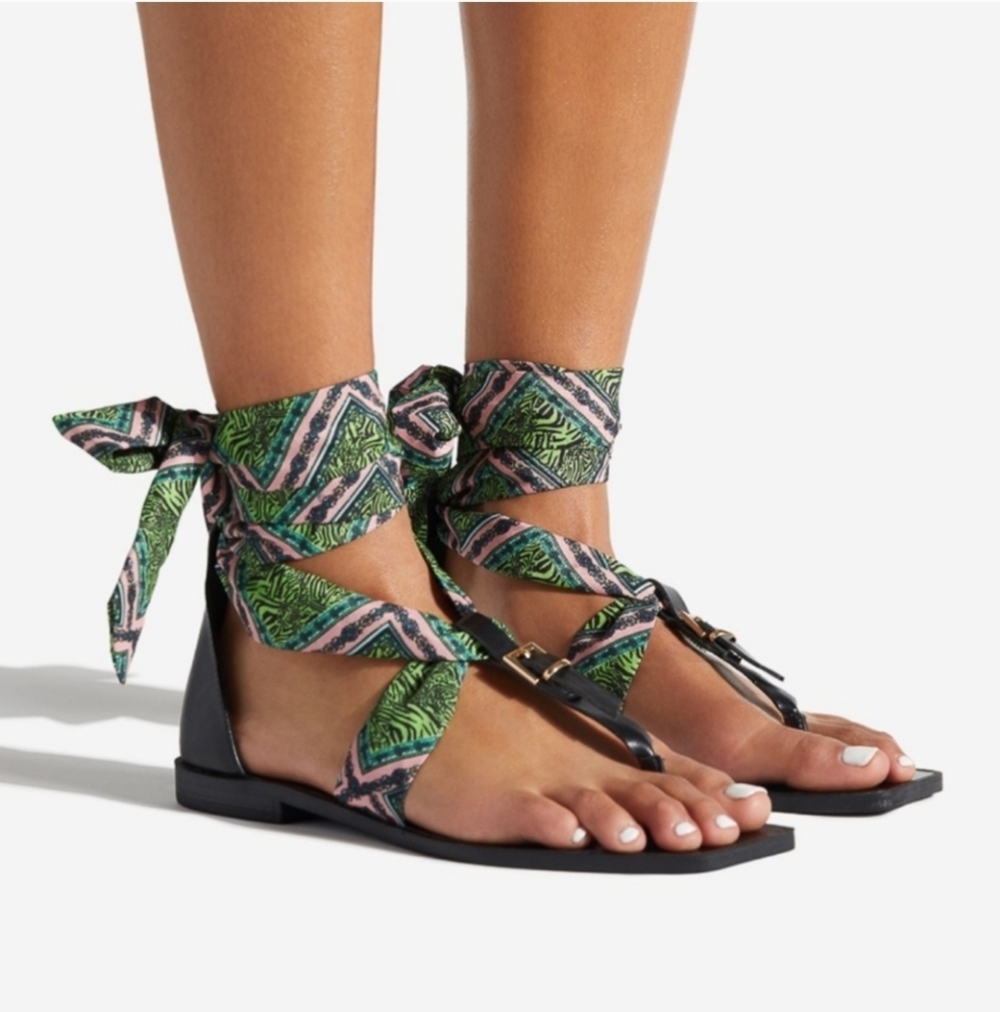 Shoe Dazzle Lace Up Sandals Size 11